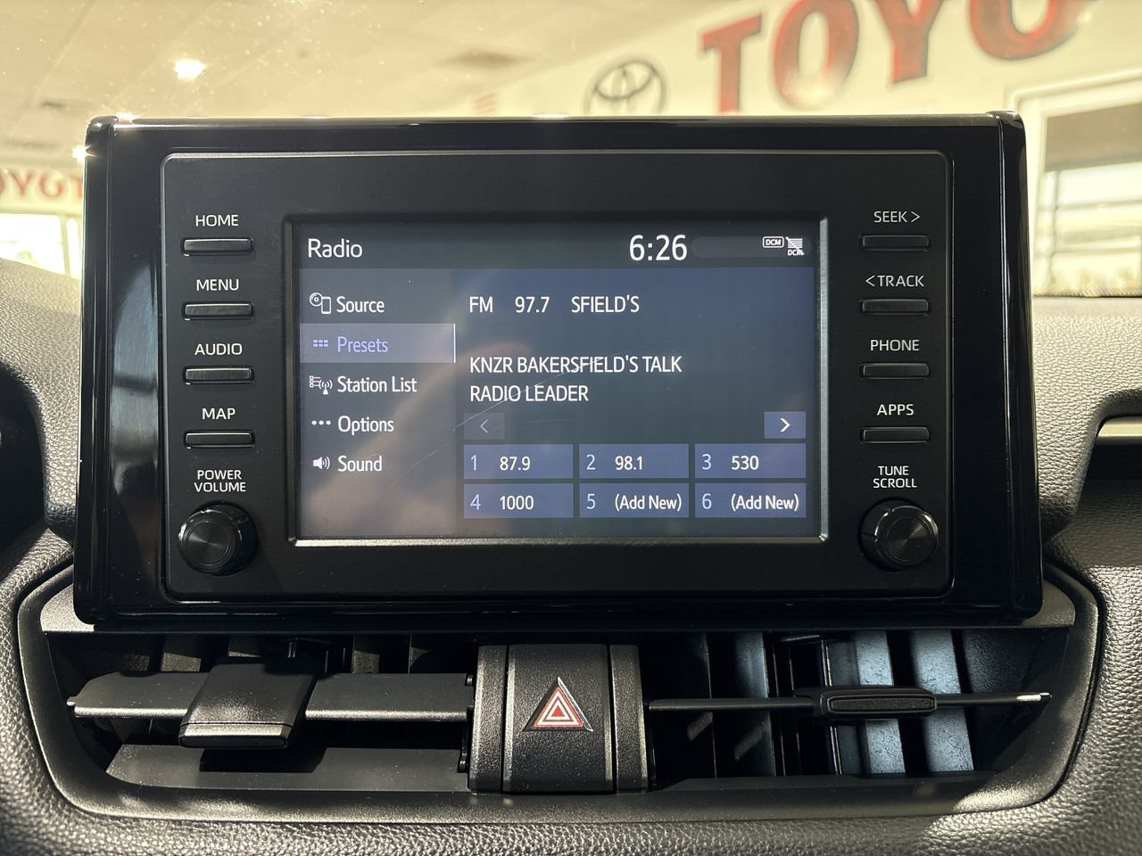 Used 2019 Toyota RAV4 LE FWD image 17