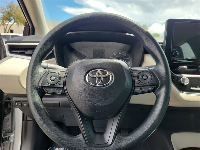 Used 2025 Toyota Corolla LE image 14