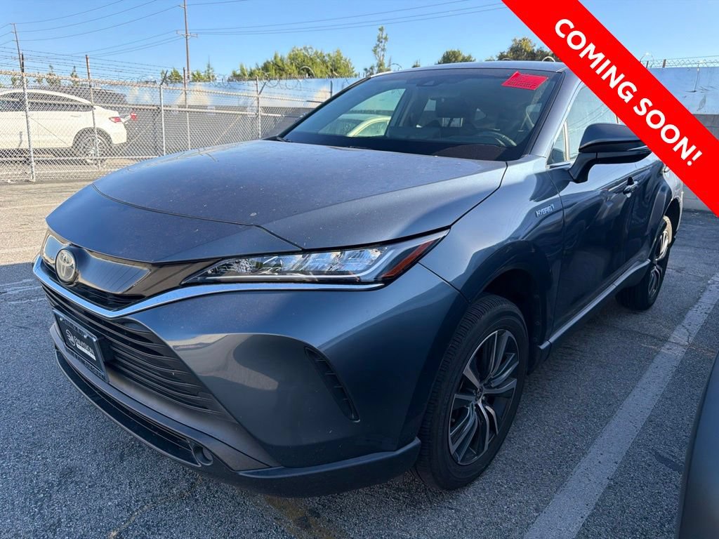 Certified 2021 Toyota Venza LE w/ Carpet Mat Package (TMS) AWD/4WD image 3