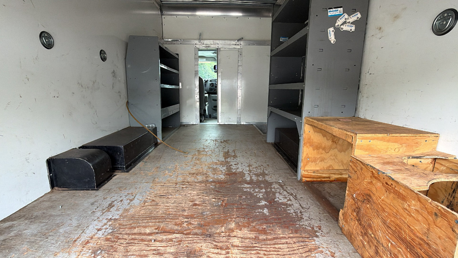 Used 2022 Ford E-350 and Econoline 350 Super Duty RWD image 13