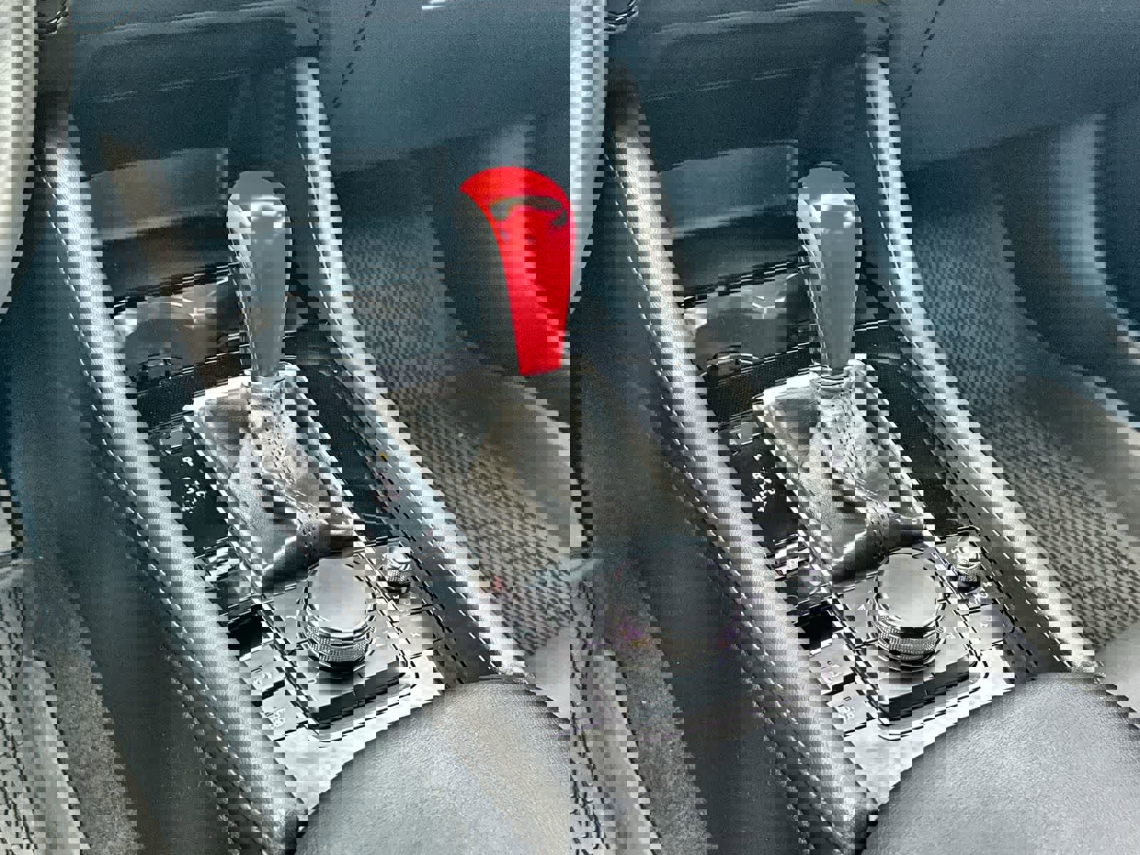 Used 2025 MAZDA MAZDA3 s image 23