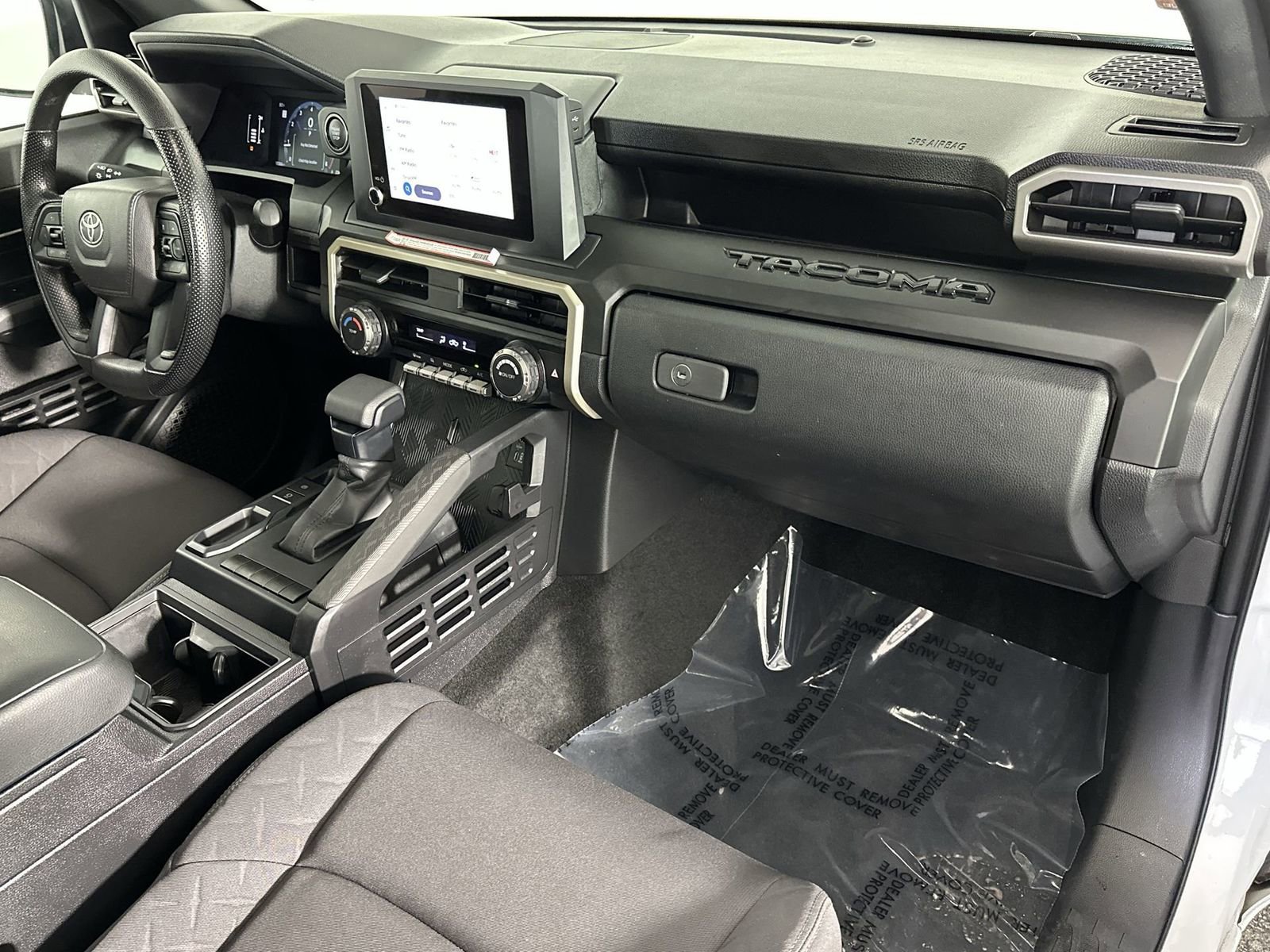 Used 2025 Toyota Tacoma SR image 33