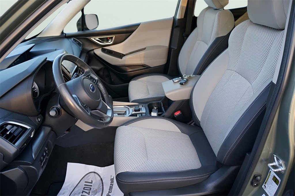 Used 2021 Subaru Forester Premium image 15