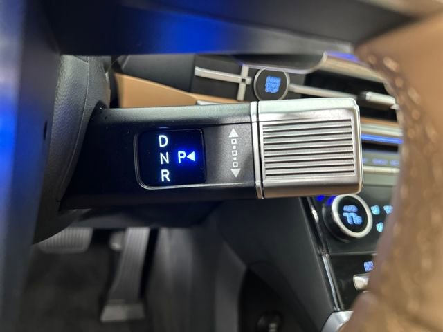 Used 2025 Hyundai Santa Fe Limited image 48