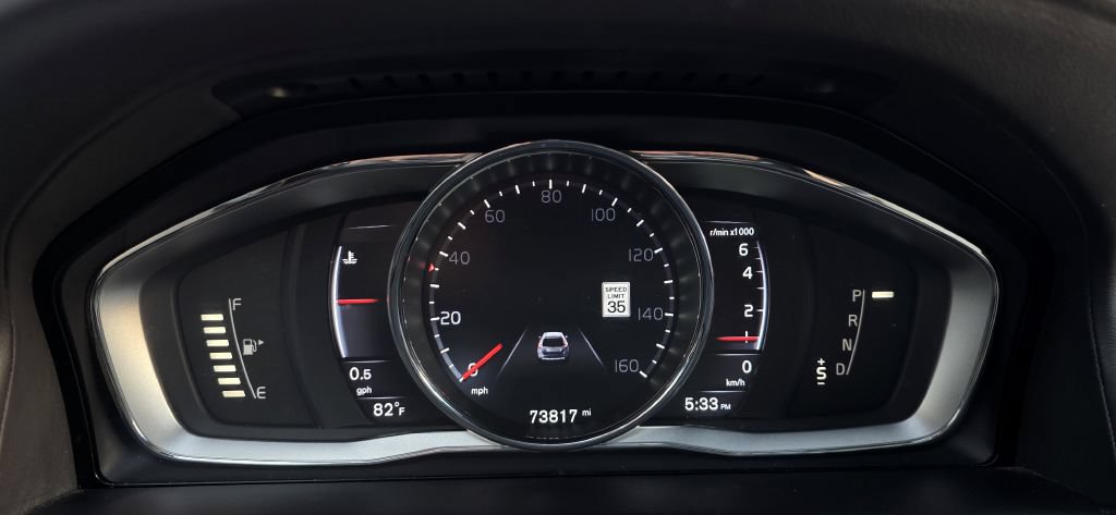 Used 2016 Volvo XC60 T6 Platinum w/ Inscription Package AWD/4WD image 15