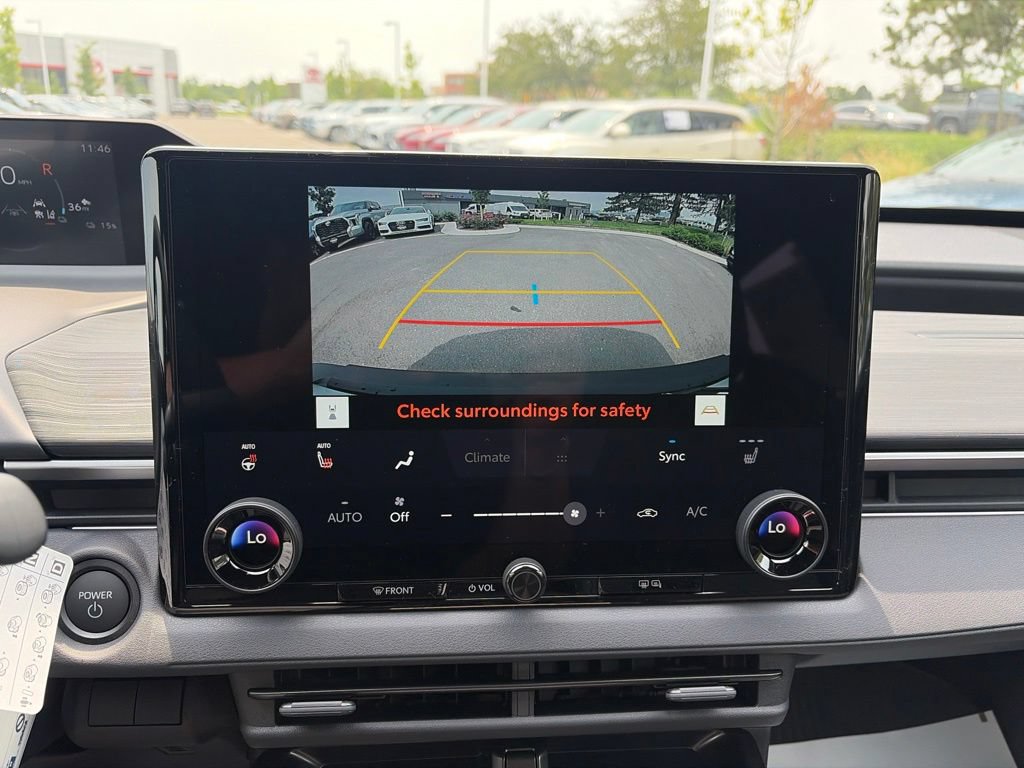 Used 2026 Toyota C-HR AWD/4WD image 31