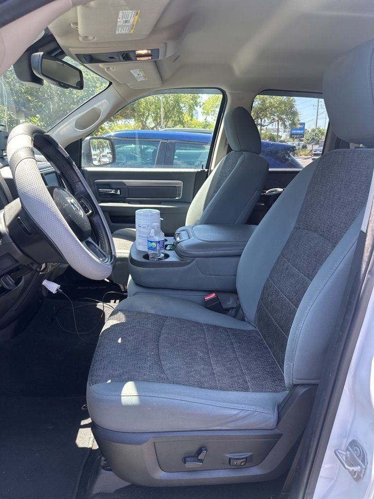 Used 2017 RAM 1500 Big Horn RWD image 3