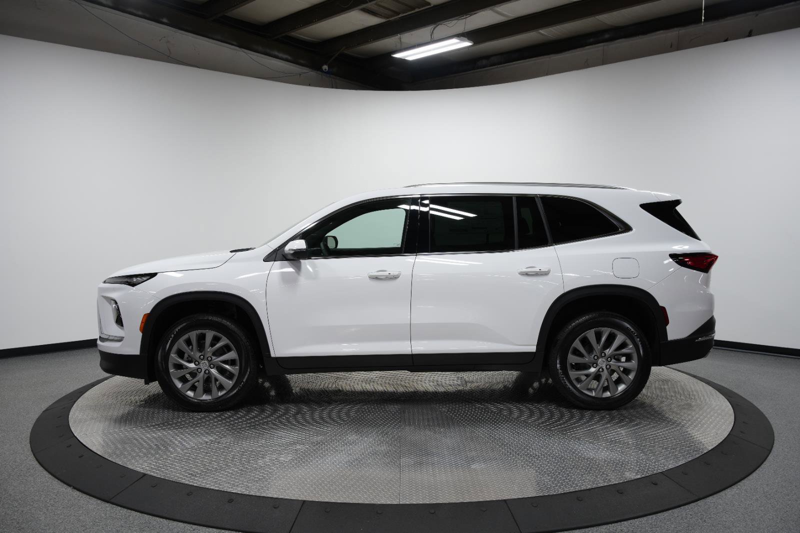 New 2026 Buick Enclave Preferred w/ Power Package image 5