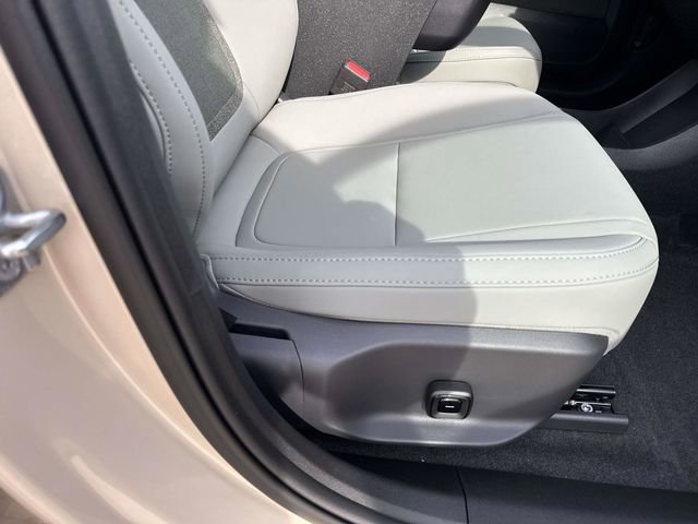 New 2026 Volvo EX30 Cross Country Ultra image 16