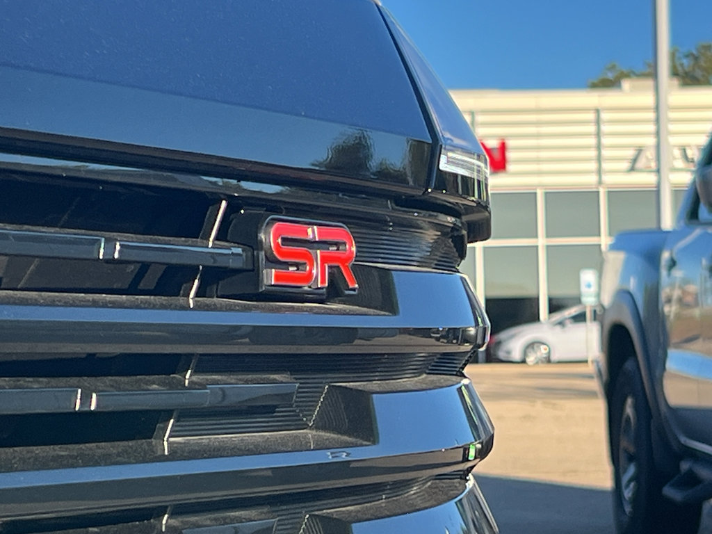 New 2026 Nissan Kicks SR w/ SR Premium Package image 3