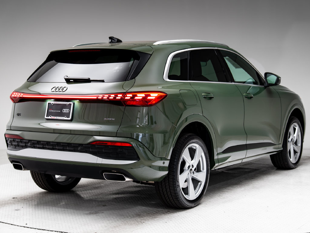 Certified 2025 Audi Q5 Premium Plus w/ Premium Plus AWD/4WD image 28