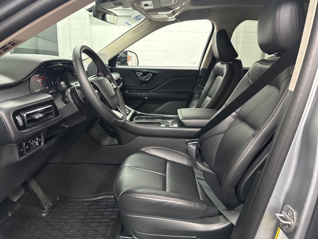 Used 2024 Lincoln Aviator AWD w/ Premium Package image 20