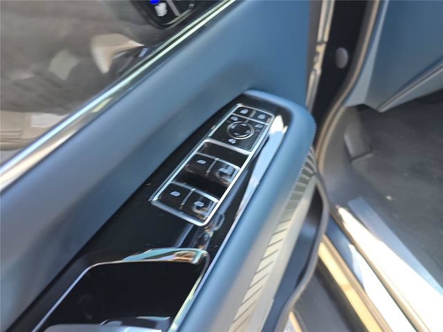 Used 2025 Cadillac Escalade IQ Luxury 2 w/ LPO, Premium Carpet Package AWD/4WD image 21