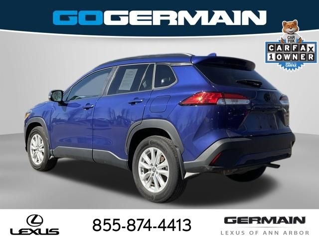 Used 2022 Toyota Corolla Cross LE w/ Black Badges Package (TMS) image 5