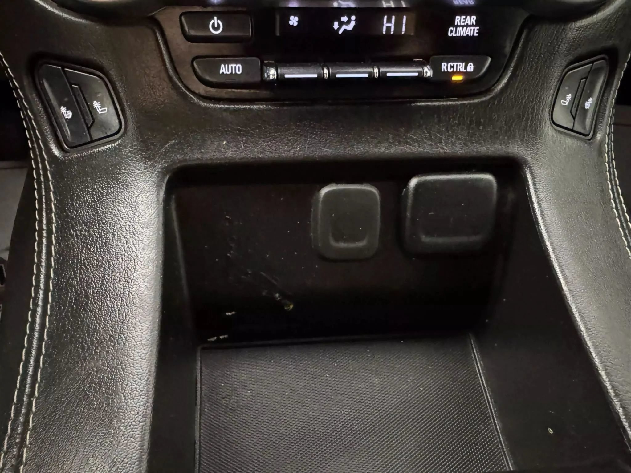 Used 2019 Chevrolet Suburban LT AWD/4WD image 22