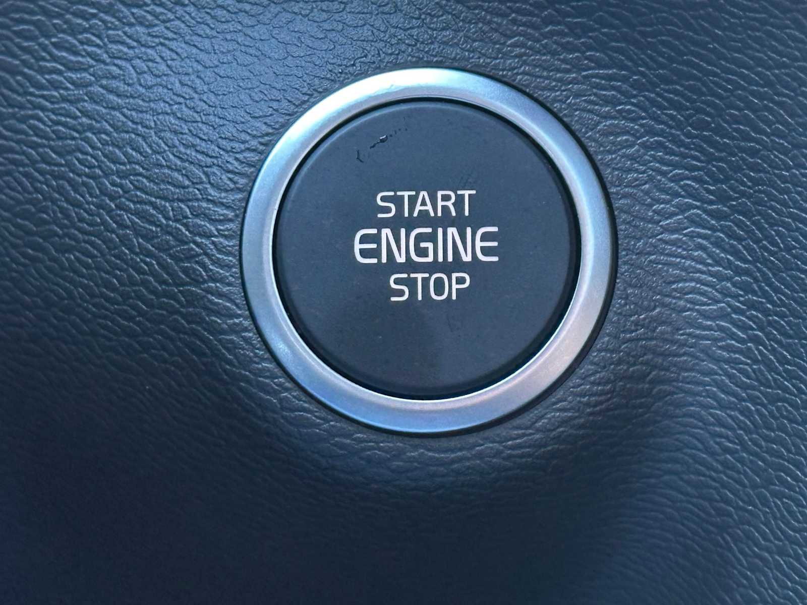 New 2026 Volvo XC40 B5 Ultra w/ Climate Package image 34