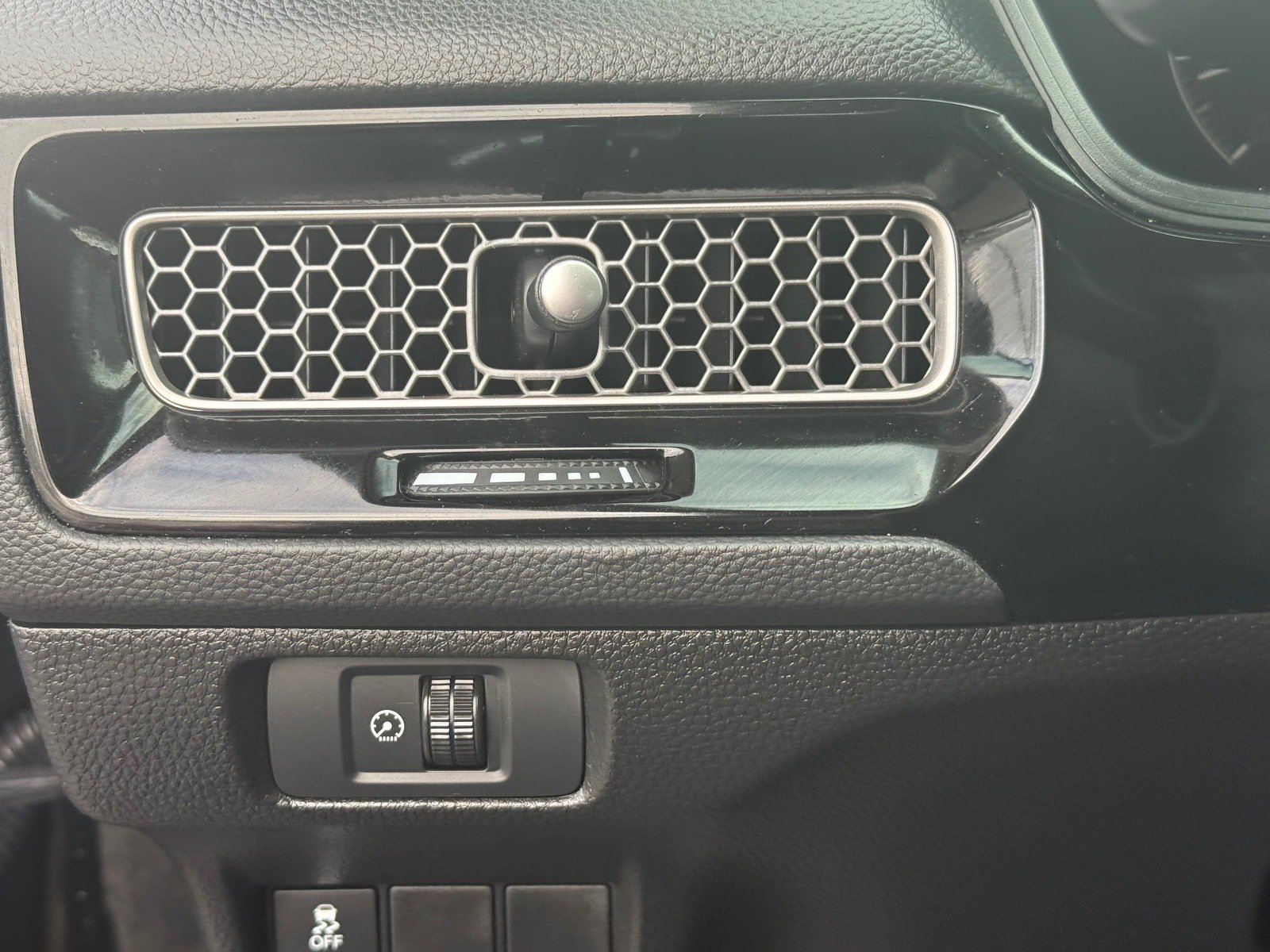 Used 2025 Honda Civic LX image 15