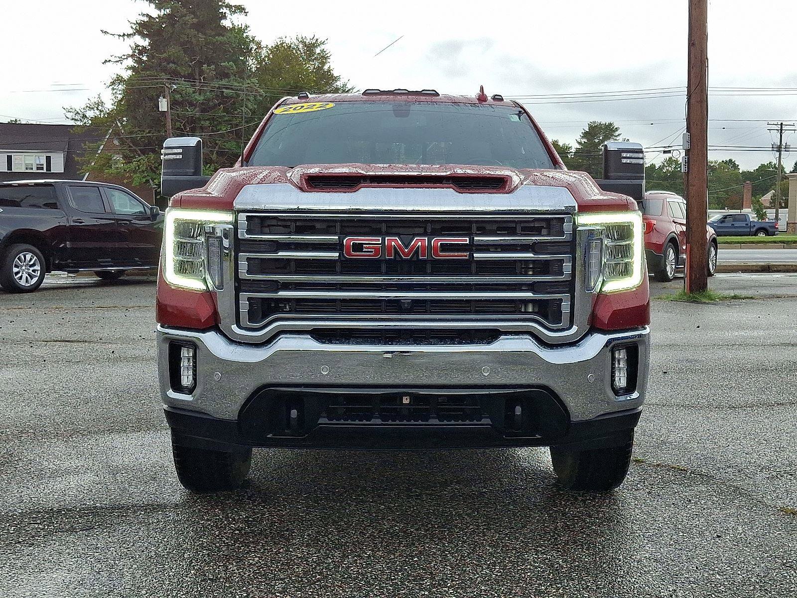 Used 2022 GMC Sierra 2500 SLT w/ SLT Premium Package image 2