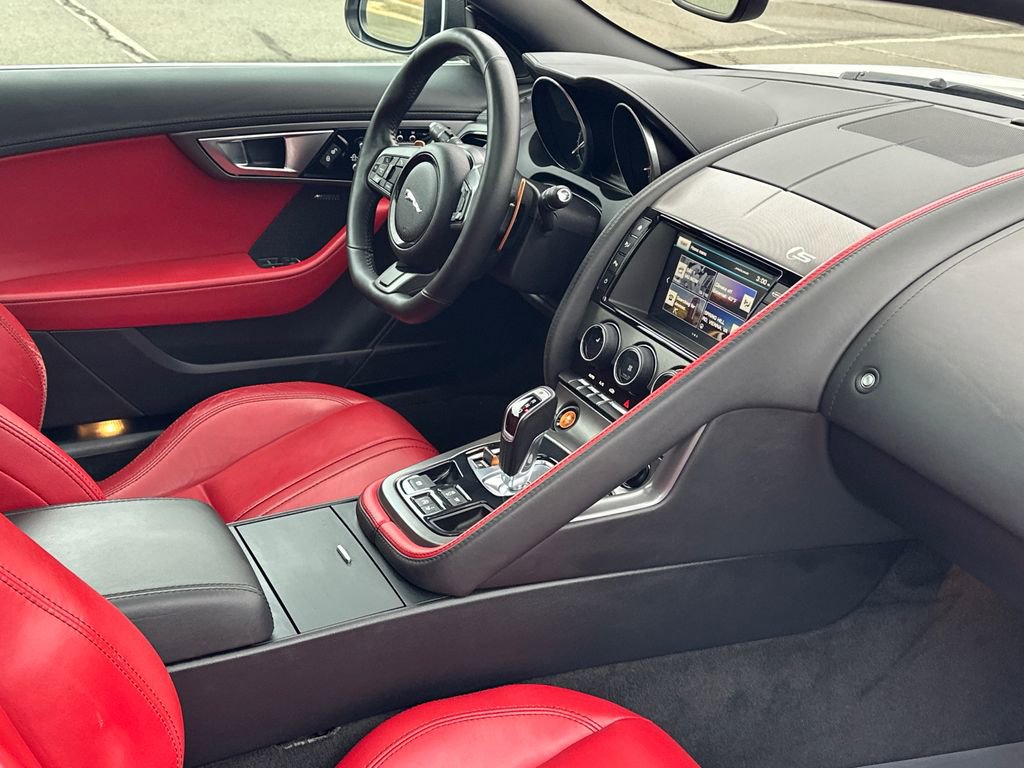 Used 2017 Jaguar F-TYPE S image 12
