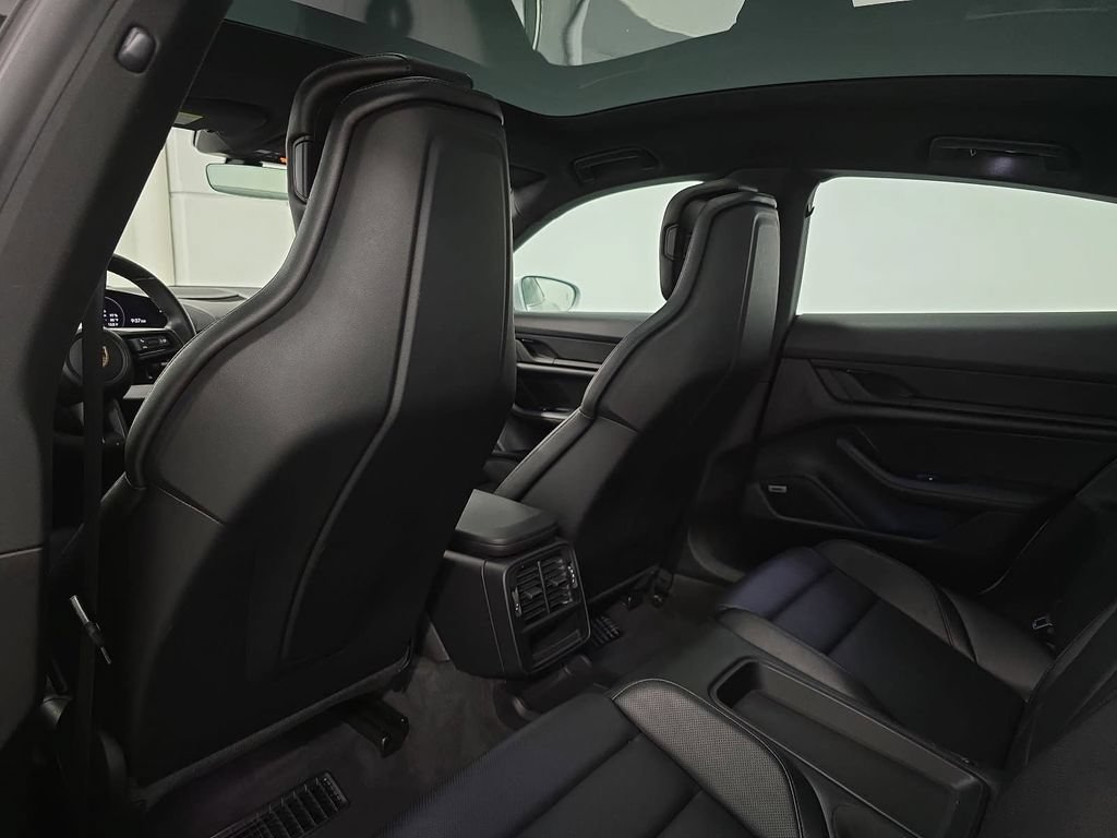 Certified 2022 Porsche Taycan RWD image 26