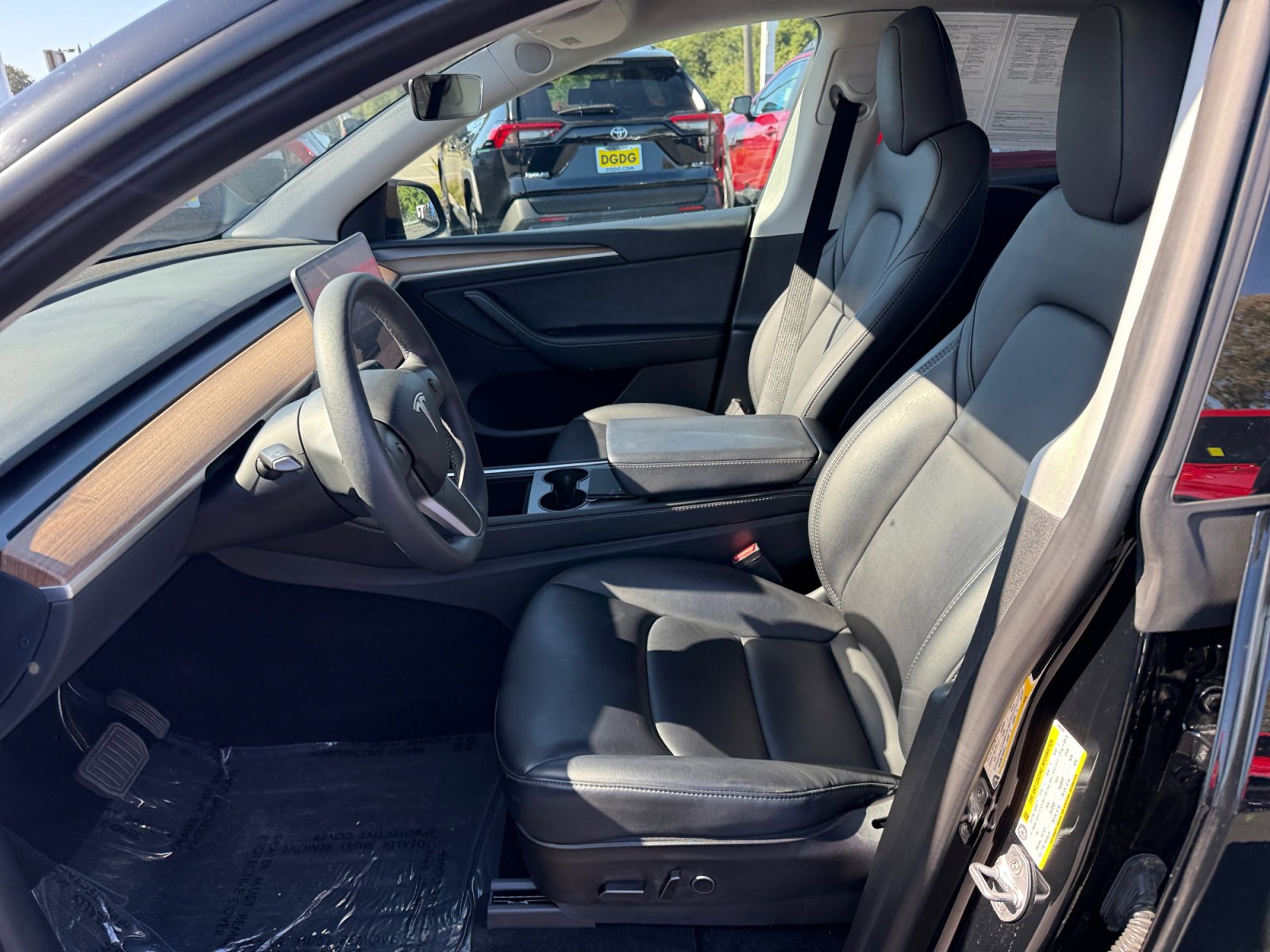 Used 2023 Tesla Model Y Long Range AWD/4WD image 14