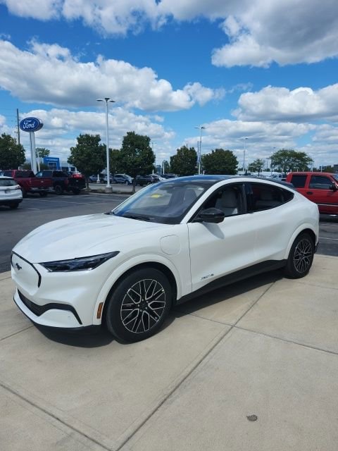 New 2025 Ford Mustang Mach-E Premium image 4