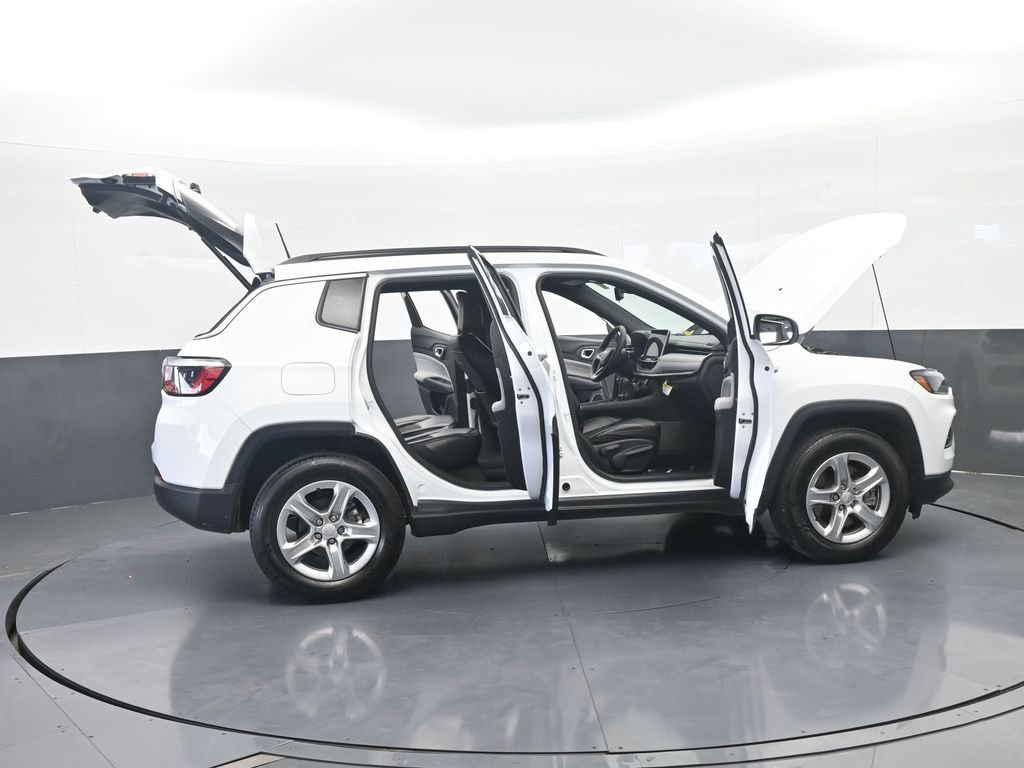 Used 2023 Jeep Compass Latitude AWD/4WD image 68