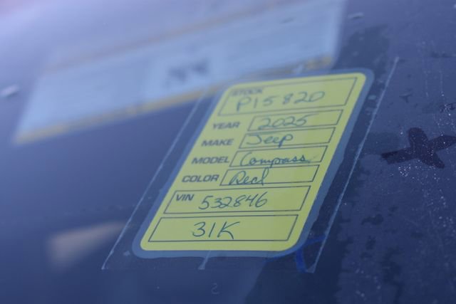 Used 2025 Jeep Compass Trailhawk image 37