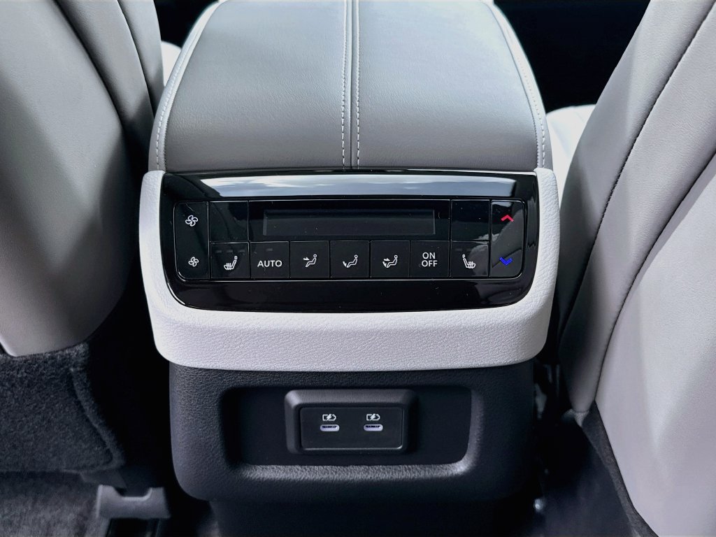 New 2027 INFINITI QX60 Luxe w/ Cargo Package FWD image 27