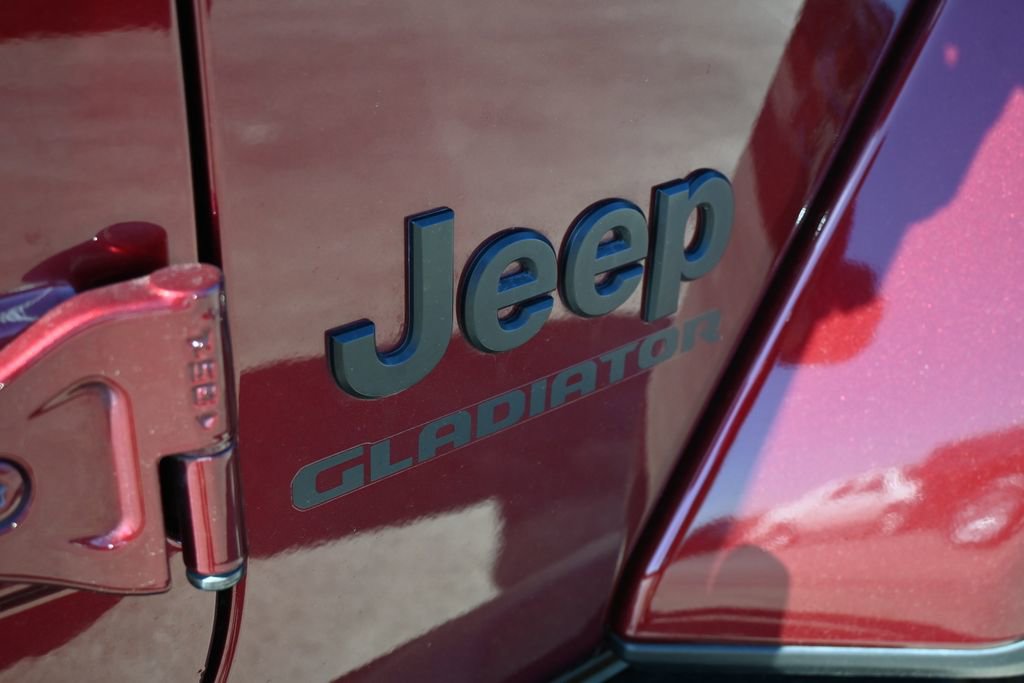 Used 2021 Jeep Gladiator Sport image 20