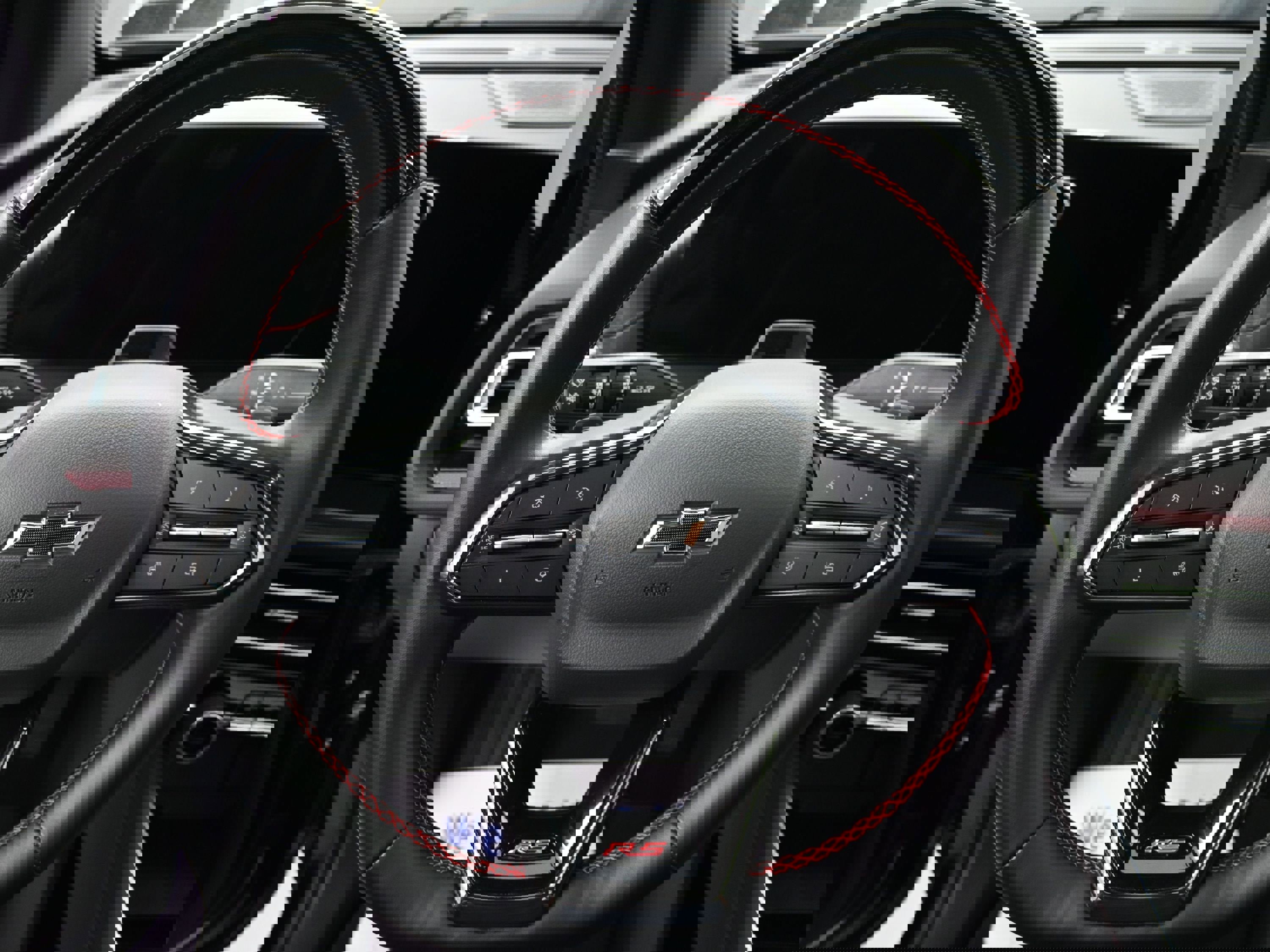 Used 2024 Chevrolet Traverse RS image 11