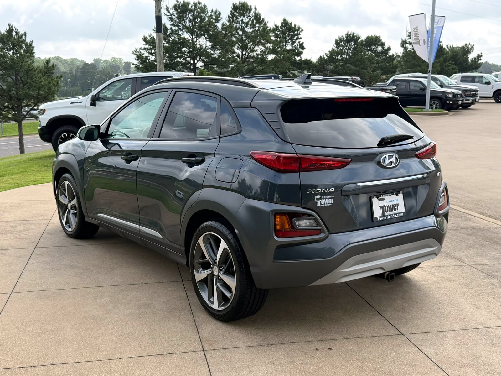Used 2020 Hyundai Kona Limited FWD image 4