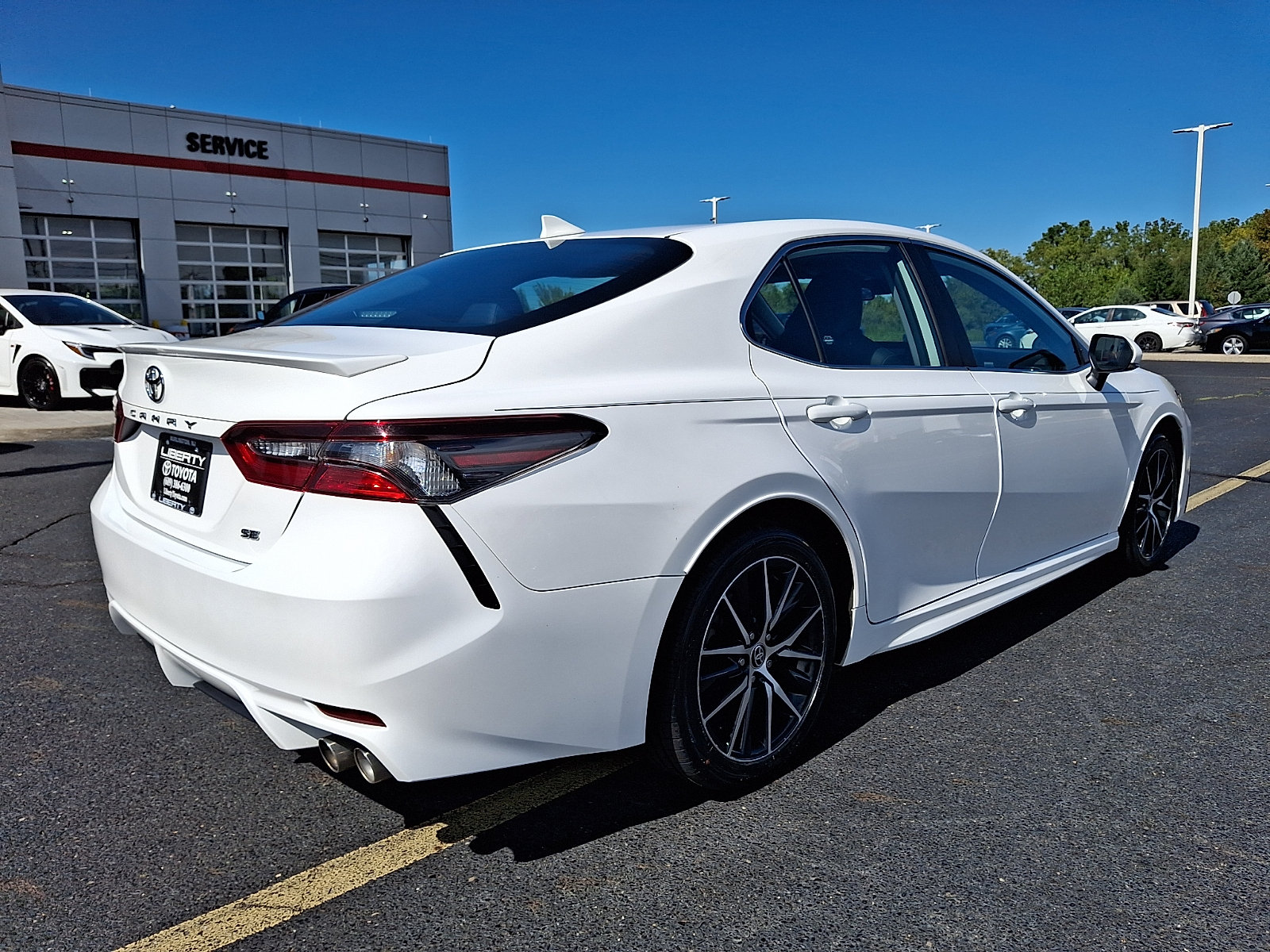 Used 2024 Toyota Camry SE FWD image 7