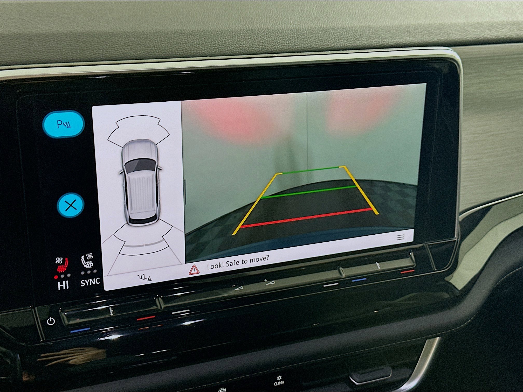 Used 2025 Volkswagen Atlas Cross Sport SE image 22