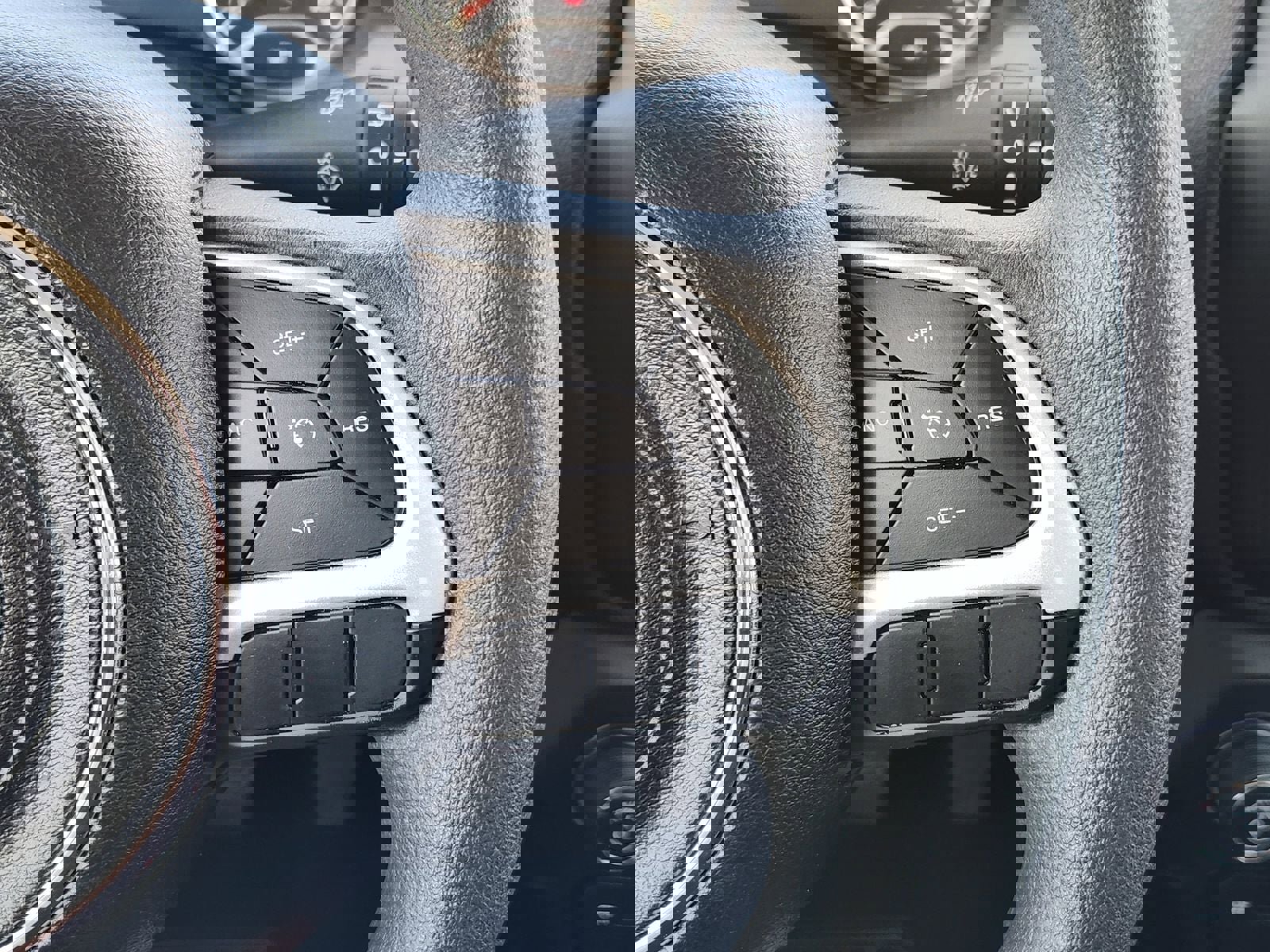 Used 2023 Jeep Renegade Latitude AWD/4WD image 38