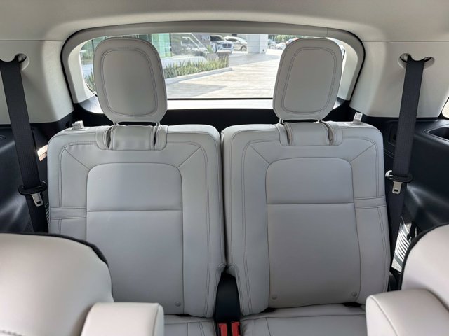New 2027 Lincoln Aviator Reserve w/ Jet Appearance Package RWD image 22