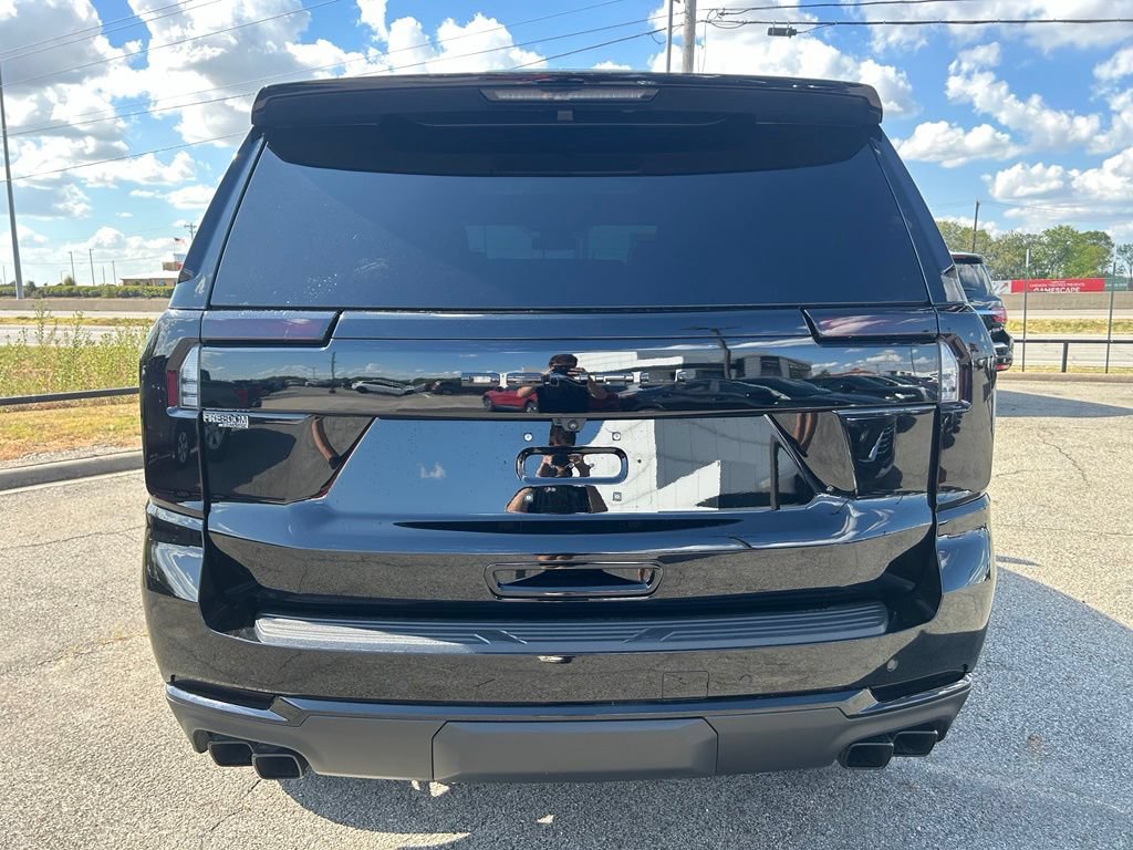 Used 2026 GMC Yukon Denali w/ Sun & Power Step Package AWD/4WD image 4