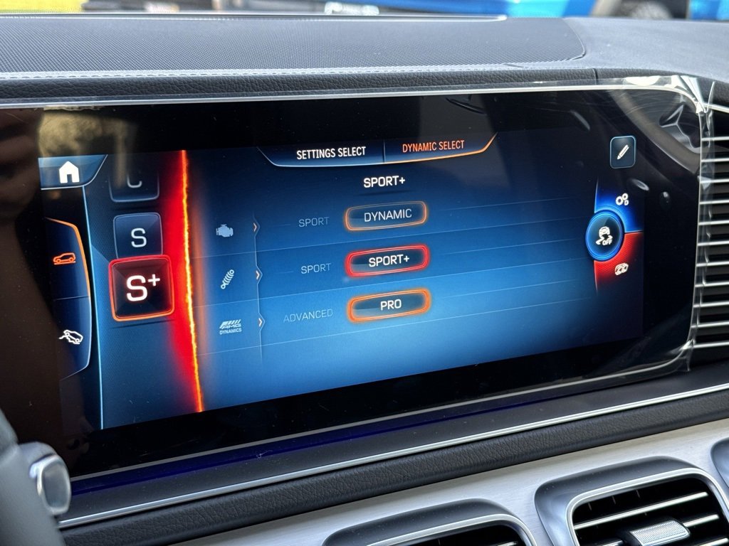 New 2026 Mercedes-Benz GLE 53 AMG 4MATIC Coupe image 7