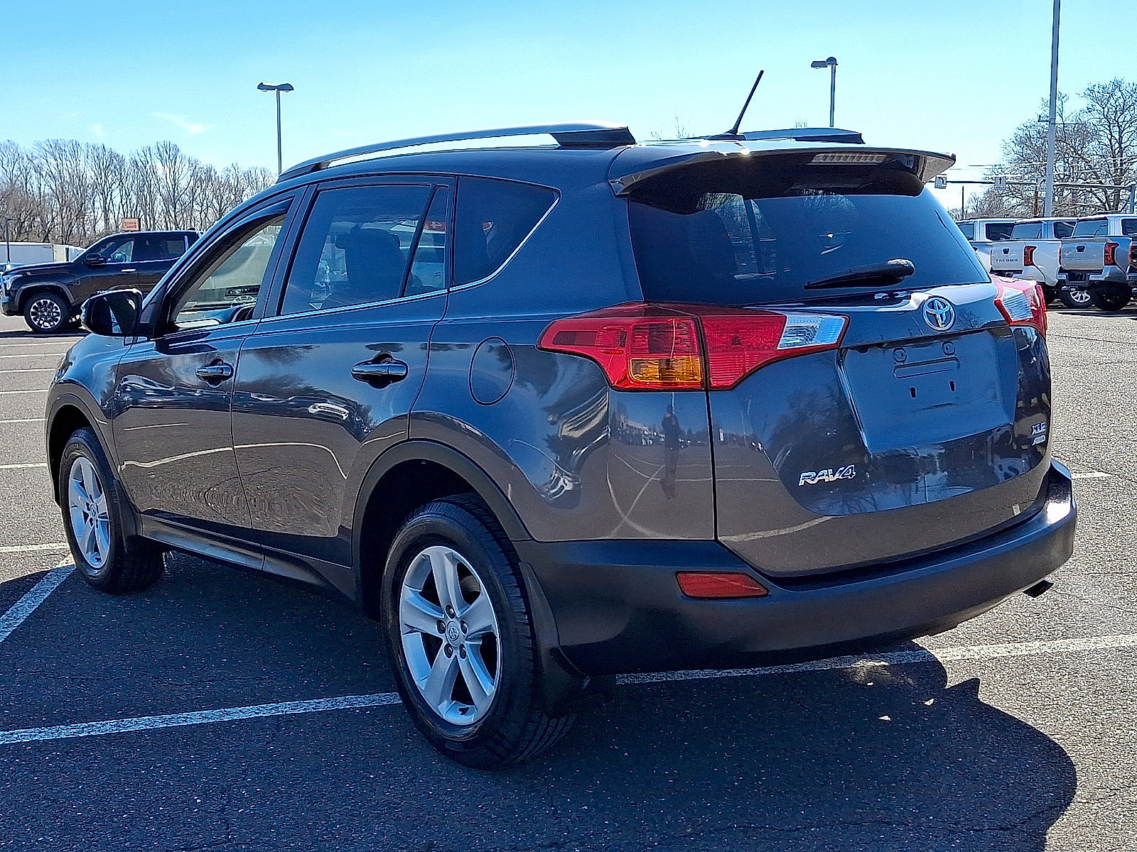 Used 2014 Toyota RAV4 XLE image 4