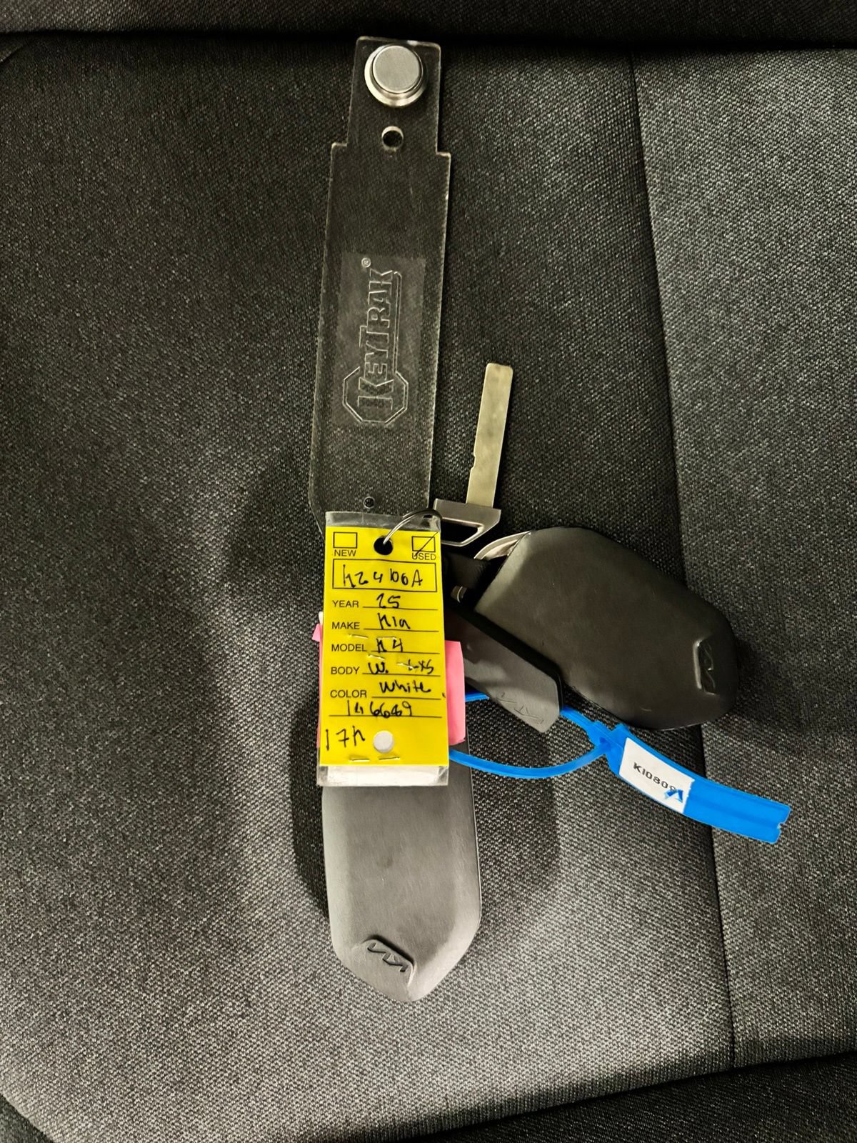 Used 2025 Kia K4 FWD image 26