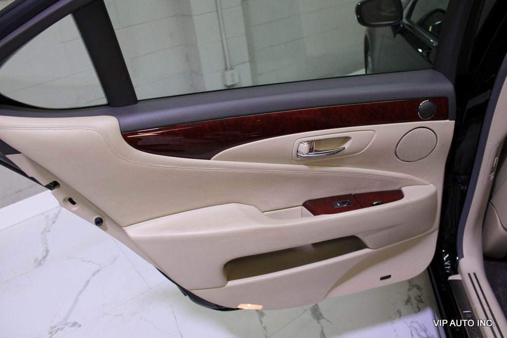 Used 2011 Lexus LS 460 L w/ Luxury Value Edition RWD image 12