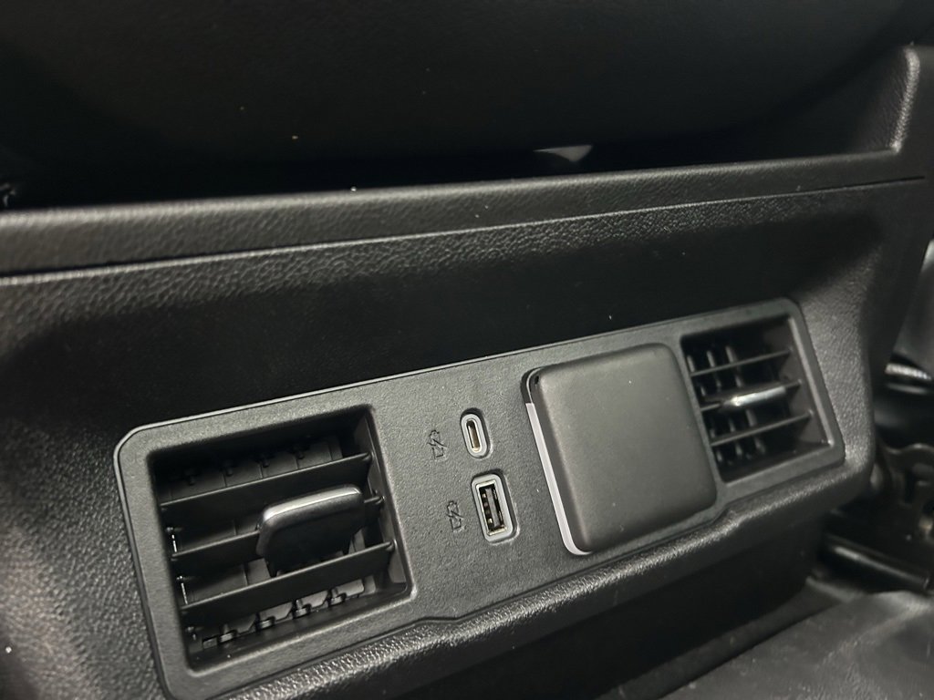 Used 2024 GMC Sierra 1500 SLT w/ X31 Off-Road Package image 27