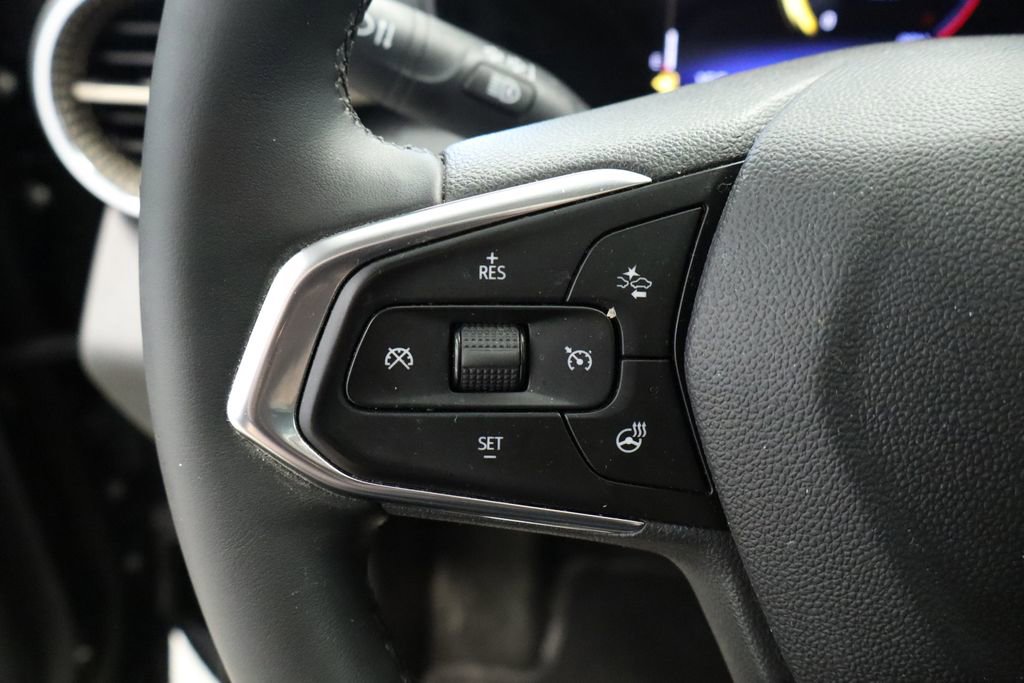 Used 2024 Chevrolet Trax ACTIV w/ Sunroof Package image 37