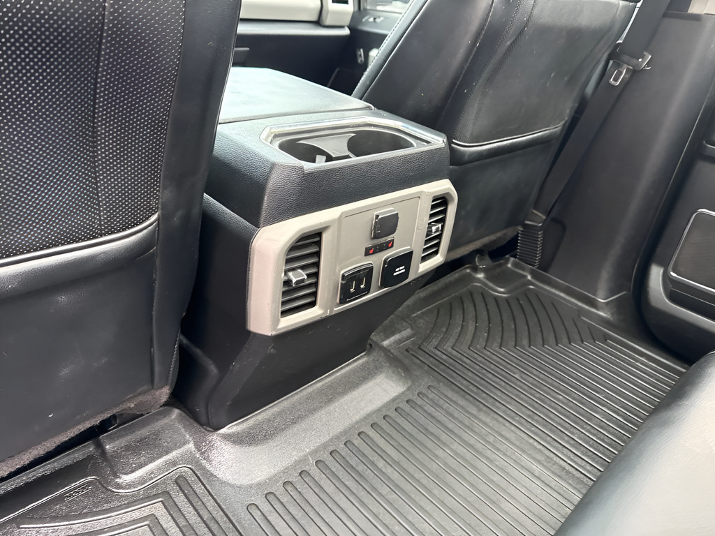Used 2019 Ford F350 Lariat w/ Lariat Ultimate Package AWD/4WD image 8