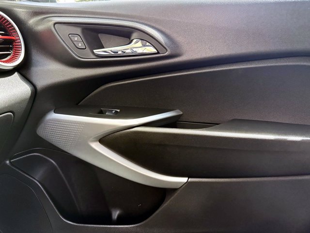 Used 2024 Chevrolet Trax RS w/ Driver Confidence Package FWD image 22