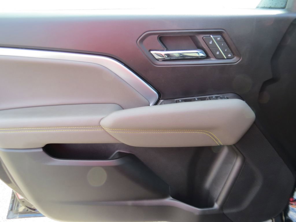 Certified 2023 Chevrolet Colorado ZR2 w/ ZR2 Convenience Package III image 22