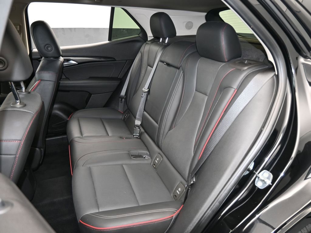 Used 2023 Buick Envision Essence w/ Technology Package I image 39