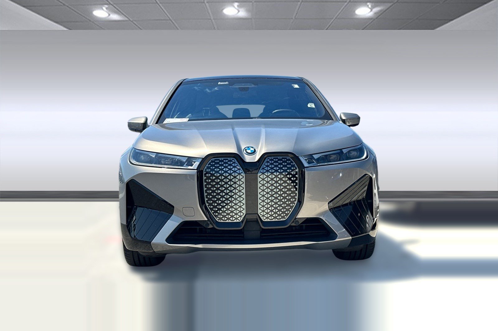 Certified 2023 BMW iX M60 w/ Executive Package AWD/4WD image 5