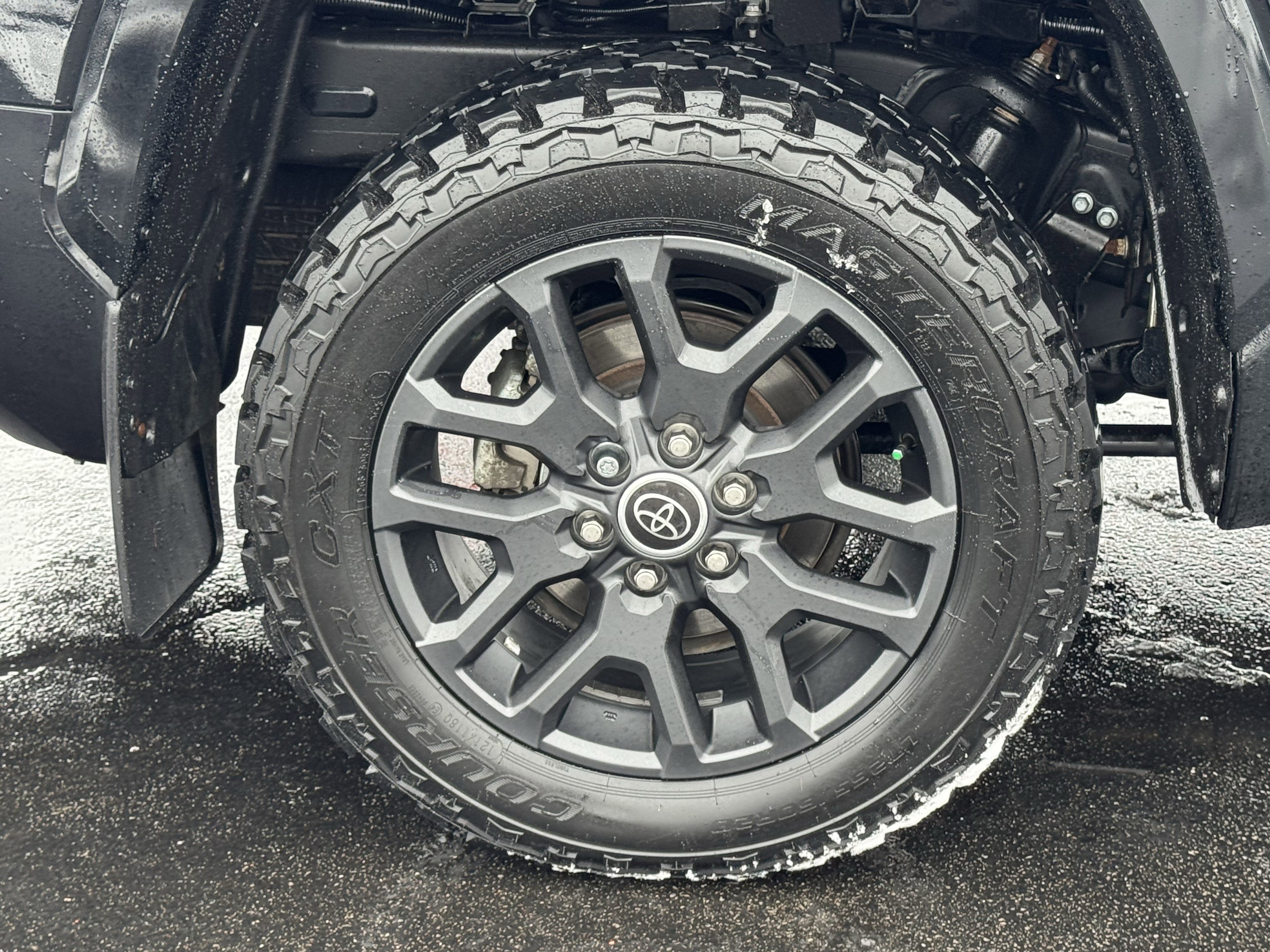 Used 2023 Toyota Tundra Platinum image 40