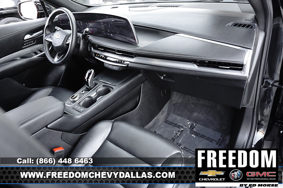 Certified 2025 Cadillac XT4 Premium Luxury image 8